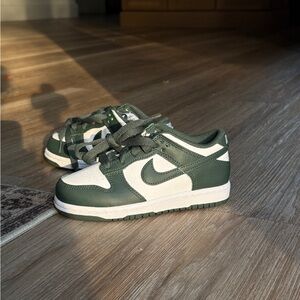 Nike Kids low dunk Sneakers